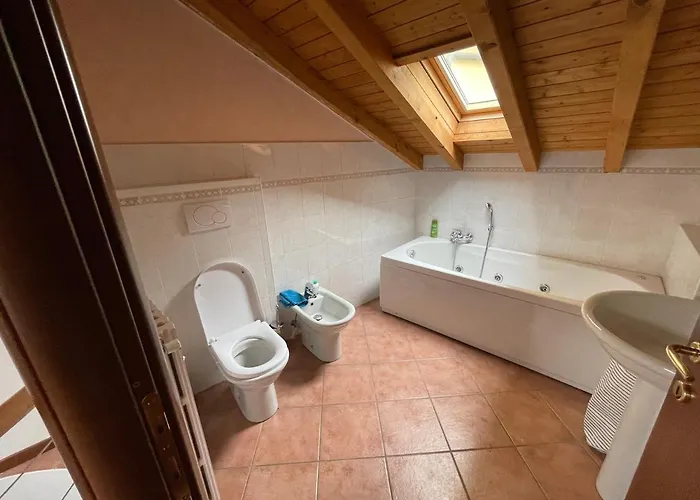 Casavacanze Il Gallo Апартаменты Оменья